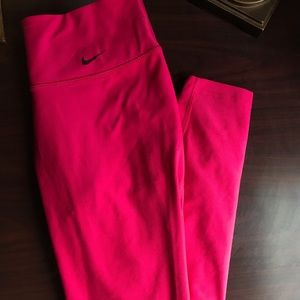 Women’s Nike leggings